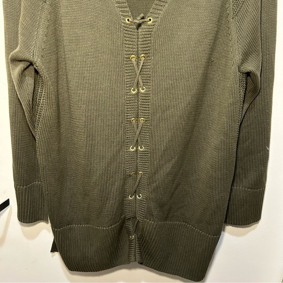 NWT Chico’s Green Knit Lace Up Long Sleeve Sweater Size XL - Picture 2 of 10